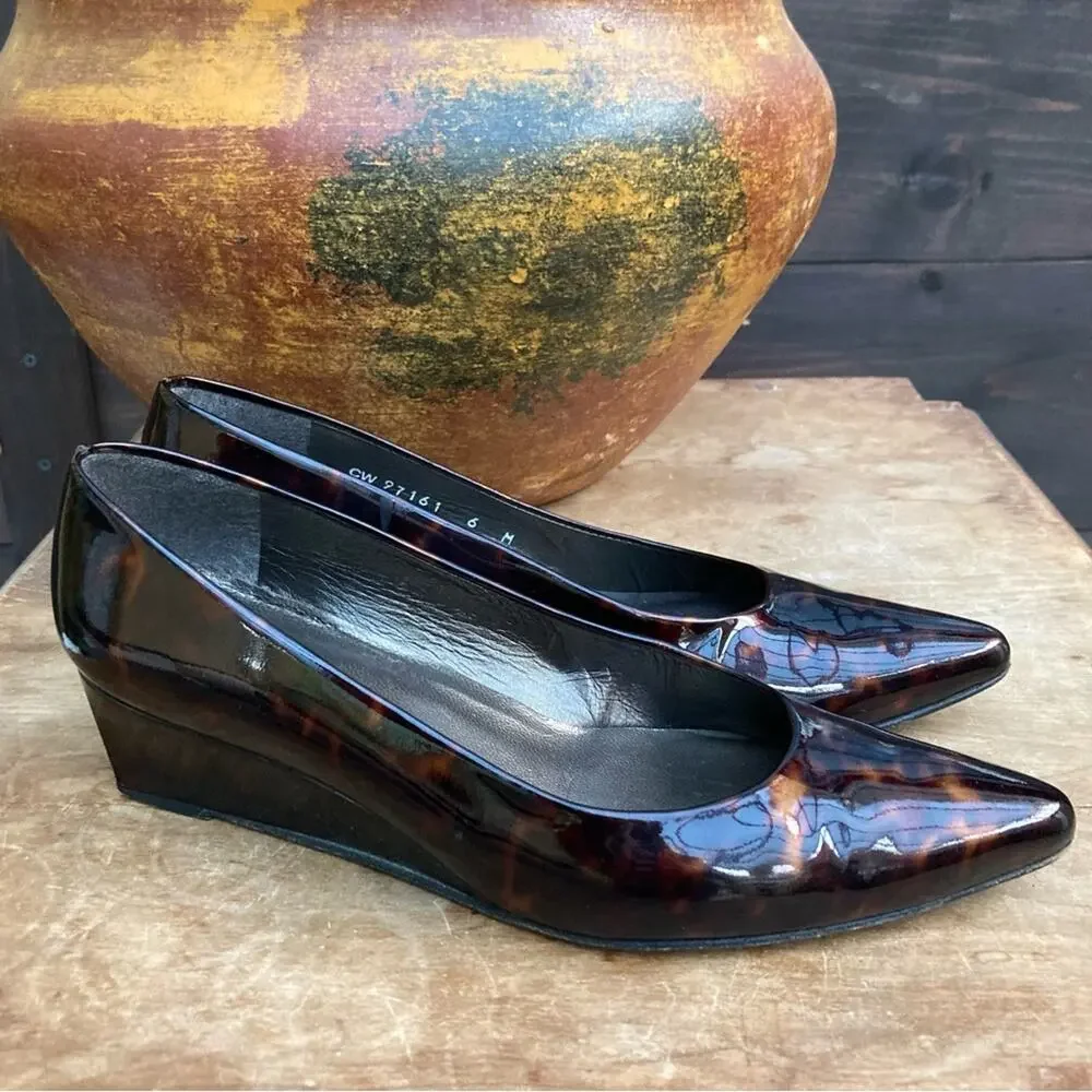 Stuart Weitzman wedges size 6 low heal tortoise‎ patent leather